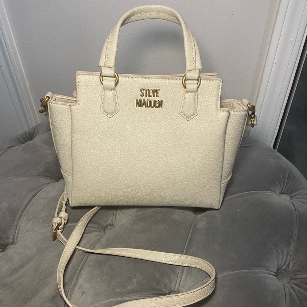 STEVE MADDEN CROSSBODY HANDBAG
